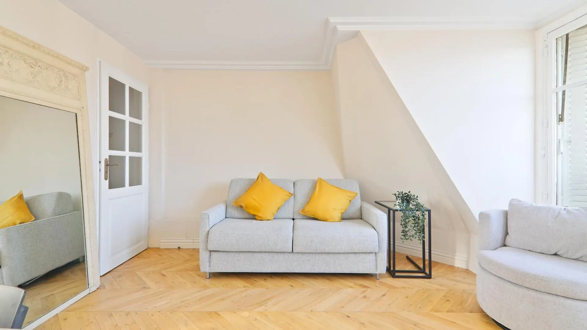 Quartier Rue De La Paix Free Netflix Apartment Paris