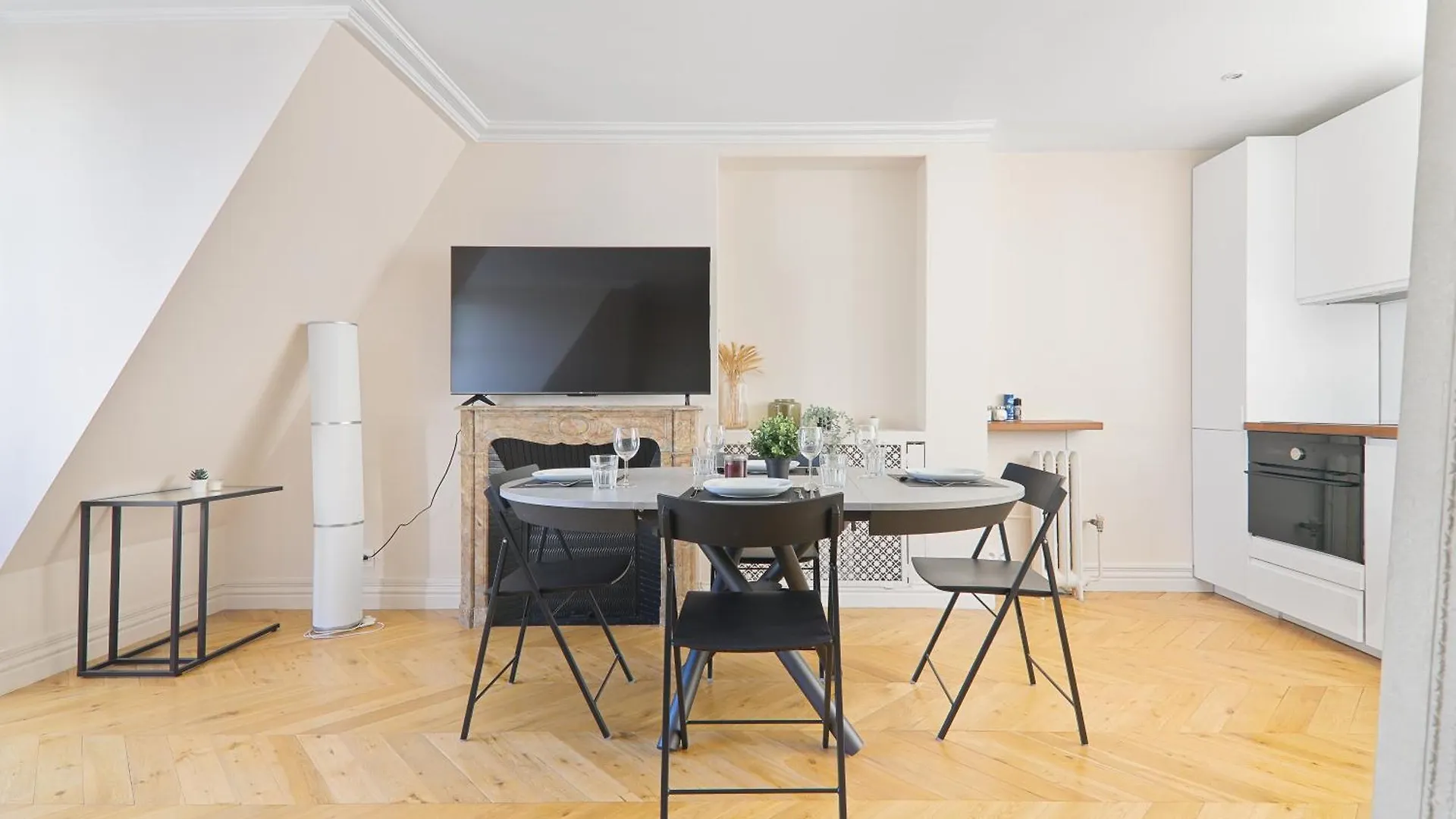 Quartier Rue De La Paix Free Netflix Apartment Paris